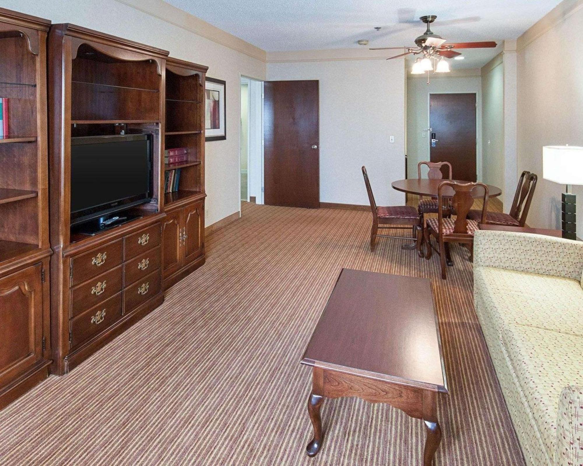 Comfort Suites Parkersburg South Mineral Wells Extérieur photo
